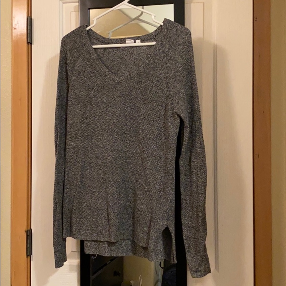 GAP sweater